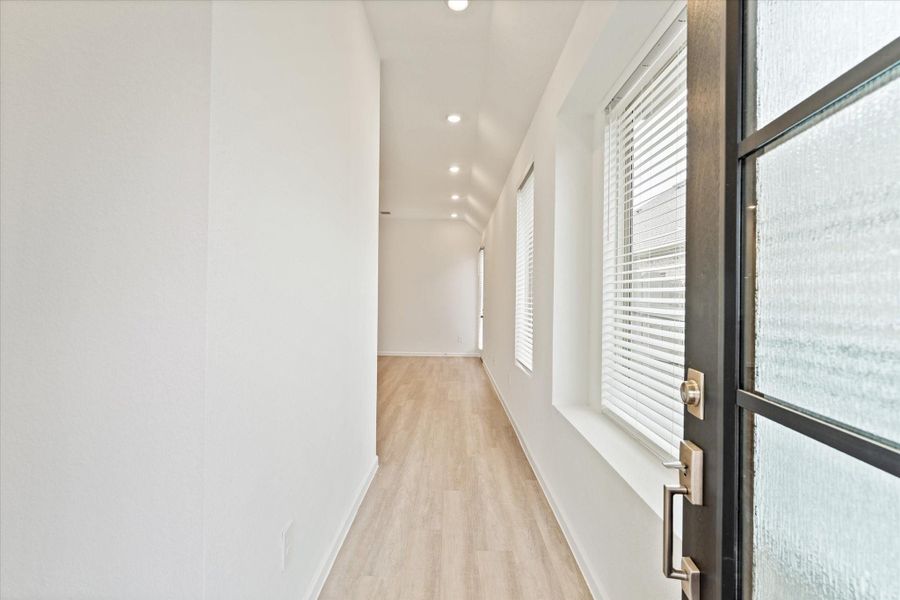 Spacious, unfurnished interior of a new home in , Conroe (Image 31). Spacious, unfurnished interior of a new home in , Conroe (Image 31).