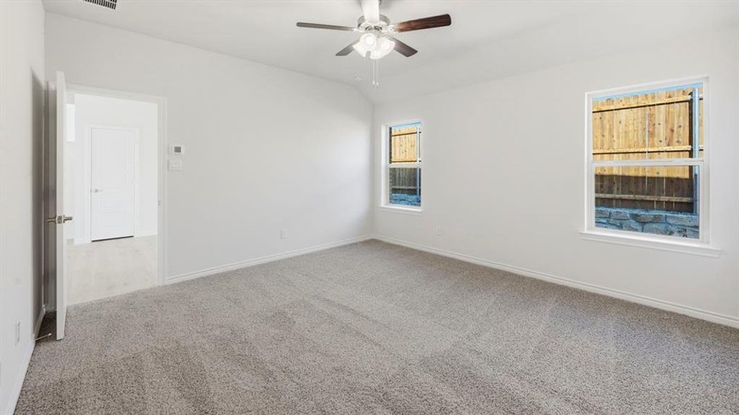 Spacious, unfurnished interior of a new home in Winchester Crossing, Princeton (Image 21).