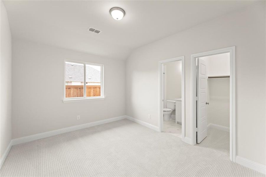 Spacious, unfurnished interior of a new home in Meadow Run, Melissa (Image 13). Spacious, unfurnished interior of a new home in Meadow Run, Melissa (Image 13).