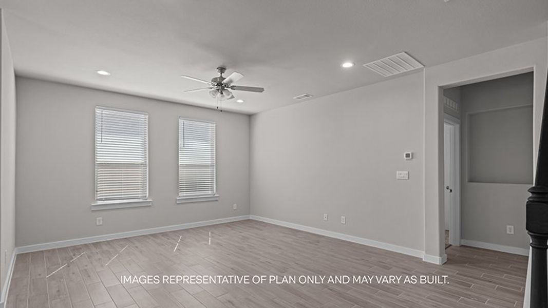 Spacious, unfurnished interior of a new home in Abbey Glen, Lubbock (Image 8).