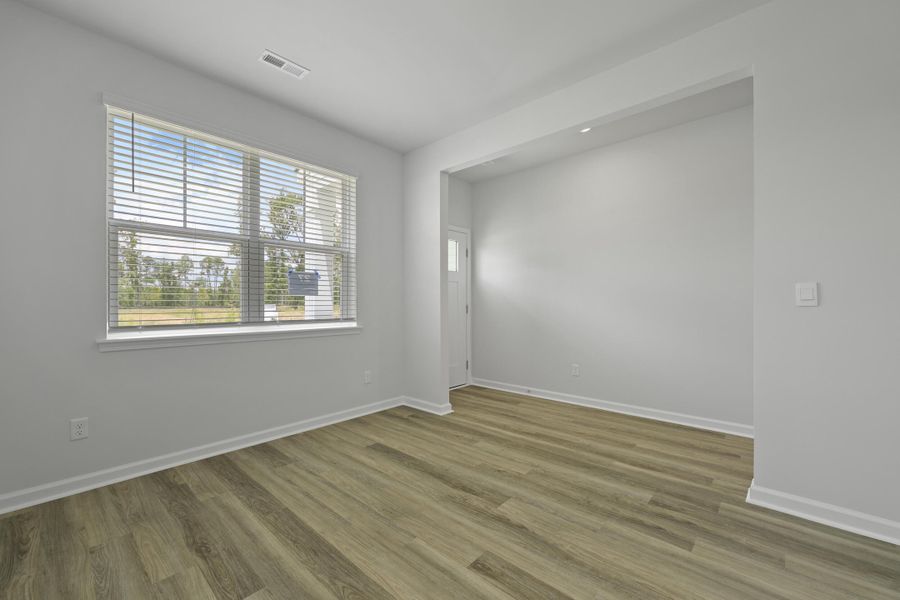 Spacious, unfurnished interior of a new home in Pineview North, Summerville (Image 16).