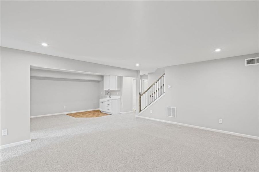 Spacious, unfurnished interior of a new home in Villas at Gold Creek, Dawsonville (Image 27).