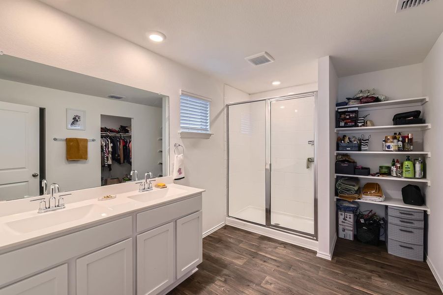 Furnished interior view inside a new home in Palomino, Manor (Image 8). Furnished interior view inside a new home in Palomino, Manor (Image 8).