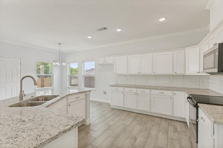 Furnished interior view inside a new home in , Fort Worth (Image 4).