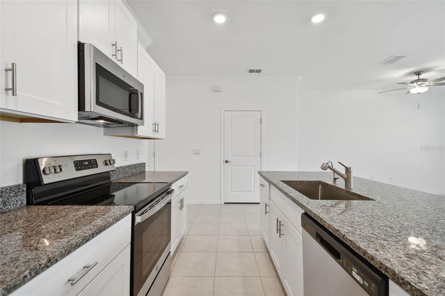 Furnished interior view inside a new home in , Land O' Lakes (Image 15).