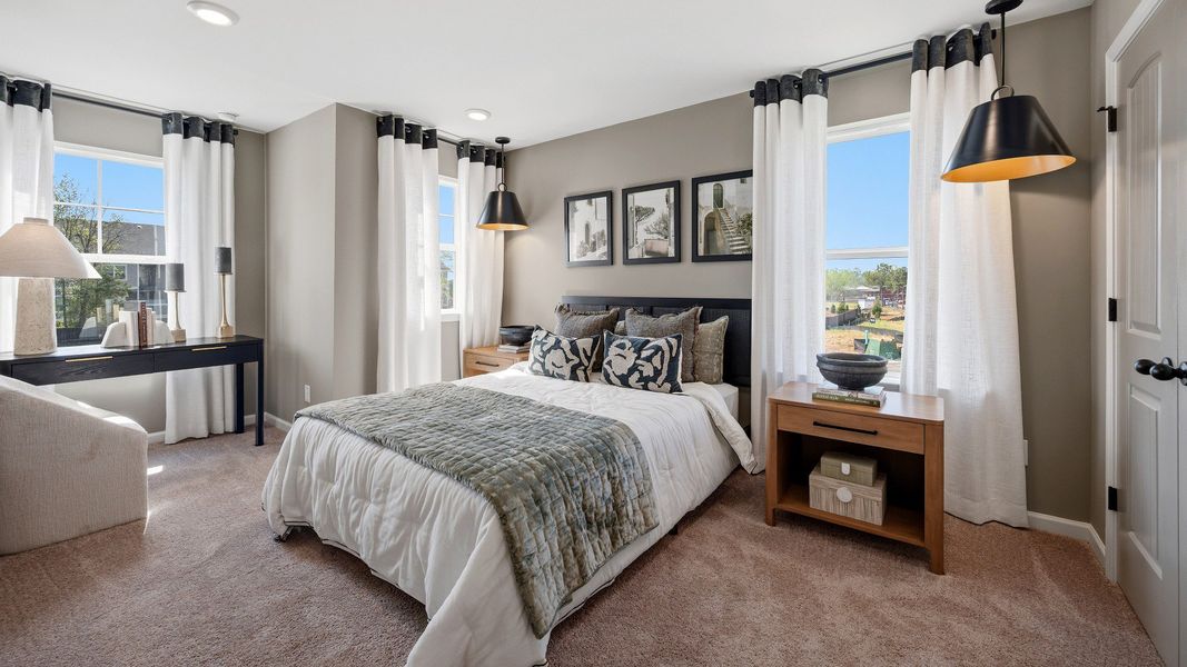 Beautiful and spacious secondary bedroom Beautiful and spacious secondary bedroom