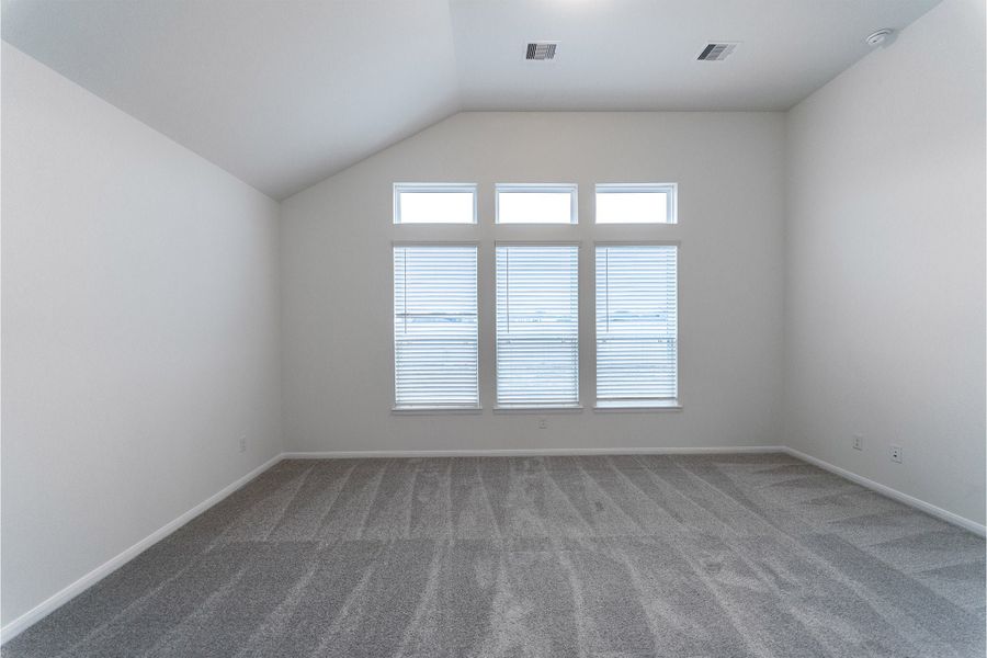 Spacious, unfurnished interior of a new home in Martha's Vineyard, Alvin (Image 13).