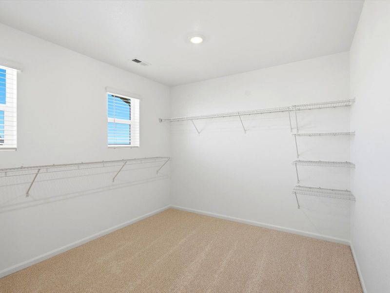Spacious, unfurnished interior of a new home in Meridian Ranch, Peyton (Image 14).