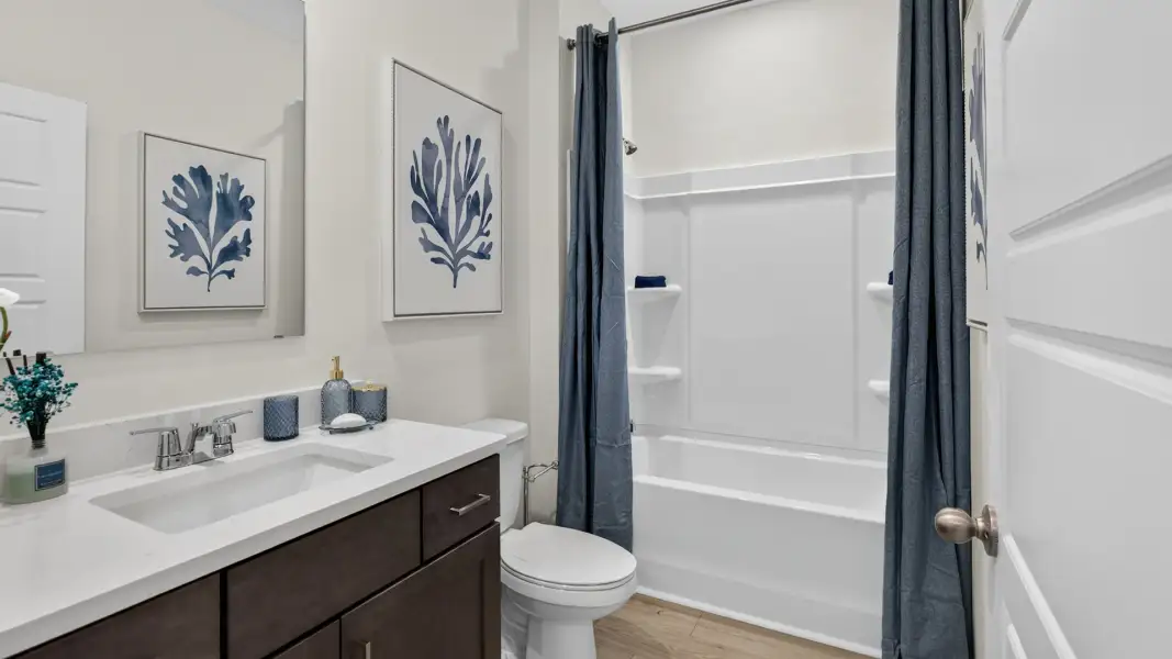 Furnished interior view inside a new home in Bridle Creek, Jacksonville (Image 25).