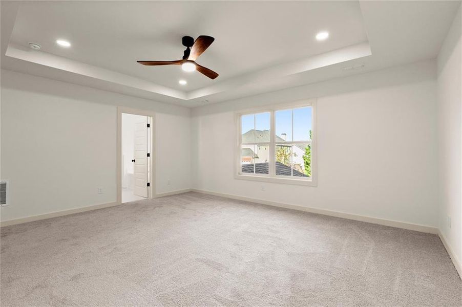 Spacious, unfurnished interior of a new home in , Douglasville (Image 50). Spacious, unfurnished interior of a new home in , Douglasville (Image 50).