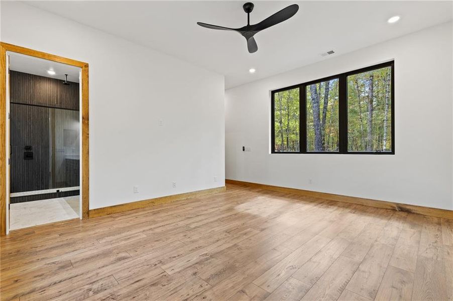 Spacious, unfurnished interior of a new home in , Mineral Bluff (Image 11).