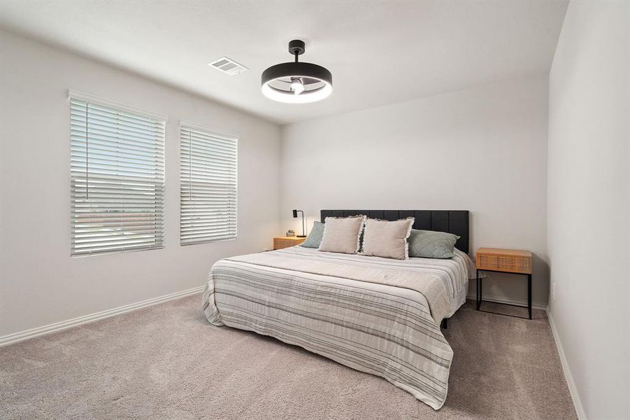 Furnished interior view inside a new home in Northstar, Haslet (Image 16).