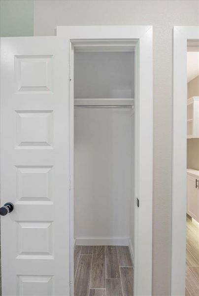 Spacious, unfurnished interior of a new home in , Lindale (Image 33).