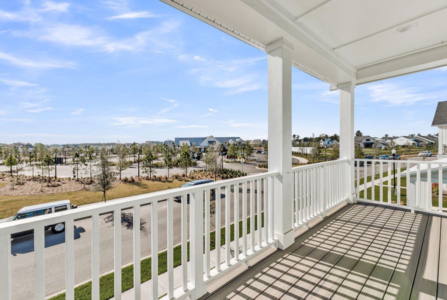Exterior details and patio area of a home in Carnes Crossroads, Summerville (Image 3).