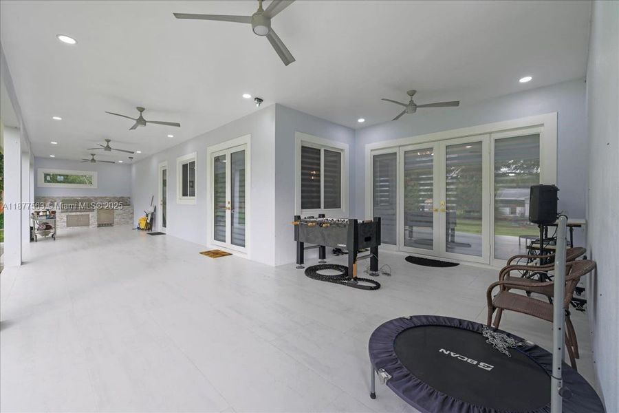 Image 44 of a home in .