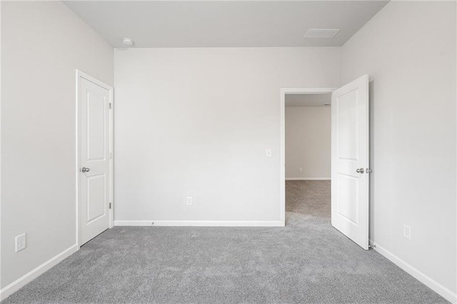 Spacious, unfurnished interior of a new home in , Flowery Branch (Image 25).