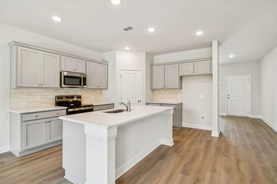 Furnished interior view inside a new home in Cades Bluff, Lebanon (Image 7).