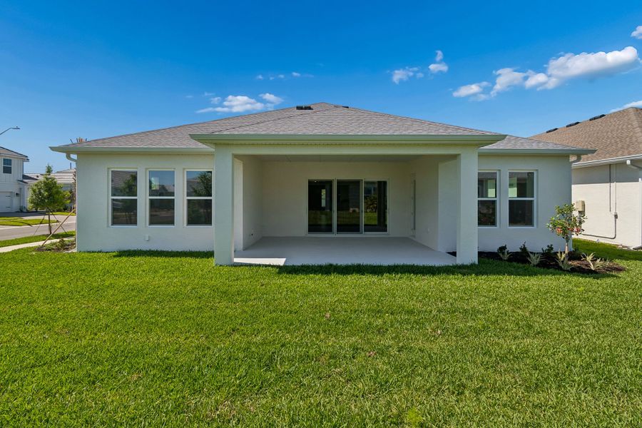Representative exterior details of a home built from the The Bonham by David Weekley Homes in SeaFlower – Classic Homes, Bradenton (Image 4).