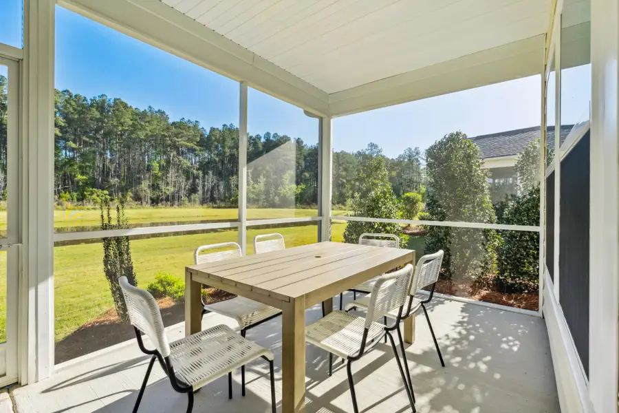 Exterior details and patio area of a home in Carnes Crossroads, Summerville (Image 3).