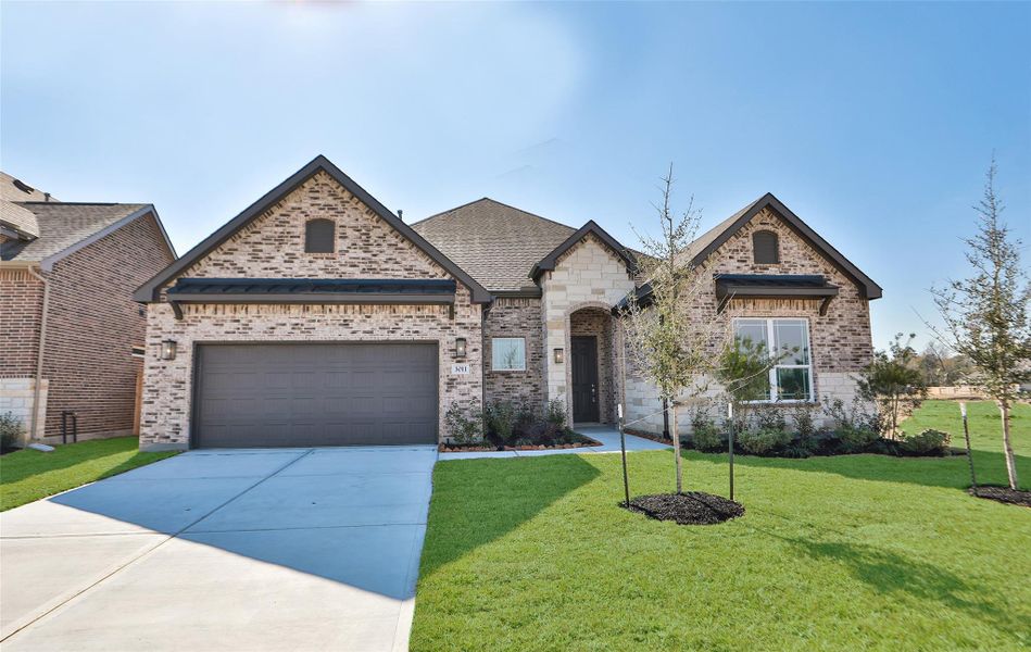 Front exterior of a new home in Sundance Cove, Crosby, TX, highlighting curb appeal (Image 1). Front exterior of a new home in Sundance Cove, Crosby, TX, highlighting curb appeal (Image 1).