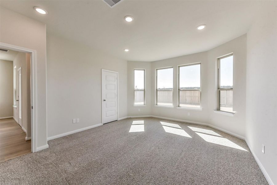 Spacious, unfurnished interior of a new home in Colony at Pinehurst, Pinehurst (Image 28). Spacious, unfurnished interior of a new home in Colony at Pinehurst, Pinehurst (Image 28).
