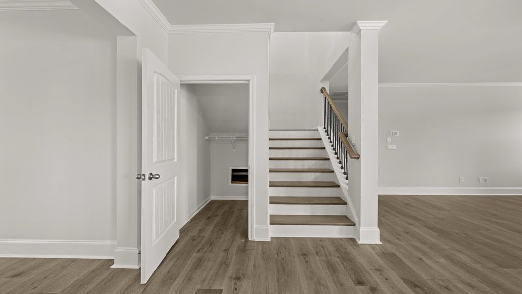 Representative unfurnished interior of a home built from the BELLVIEW by D.R. Horton in Hamptons at Riverwood East, Dallas (Image 24).