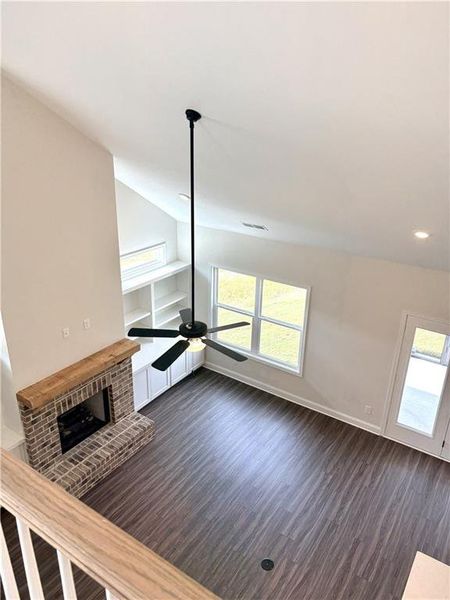 Spacious, unfurnished interior of a new home in Heritage Pointe at The Georgian, Villa Rica (Image 27).