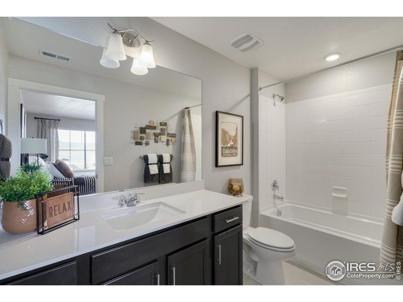 Furnished interior view inside a new home in Vantage, Berthoud (Image 23).