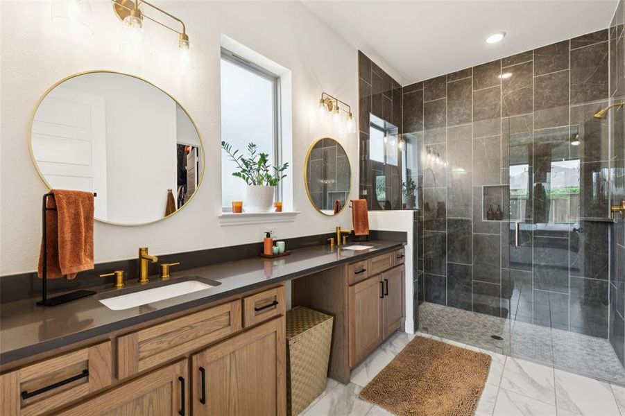 Furnished interior view inside a new home in , Rowlett (Image 27).