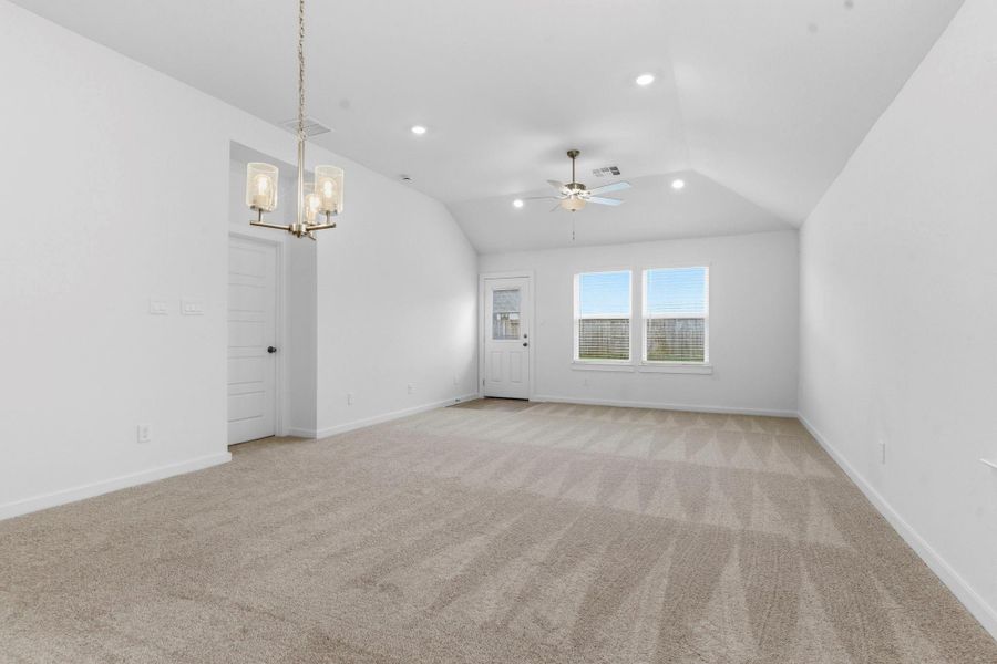 Spacious, unfurnished interior of a new home in Creekhaven, Iowa Colony (Image 24). Spacious, unfurnished interior of a new home in Creekhaven, Iowa Colony (Image 24).