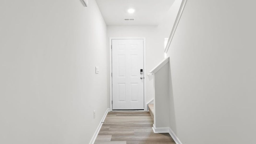 Spacious, unfurnished interior of a new home in Covington Village, Greer (Image 15).