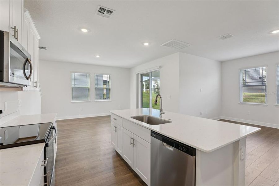 Furnished interior view inside a new home in Cyrene at Minneola, Minneola (Image 10).