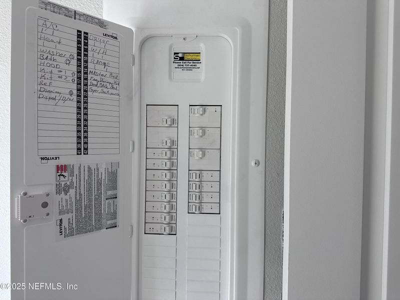 Image 21 of a home in .