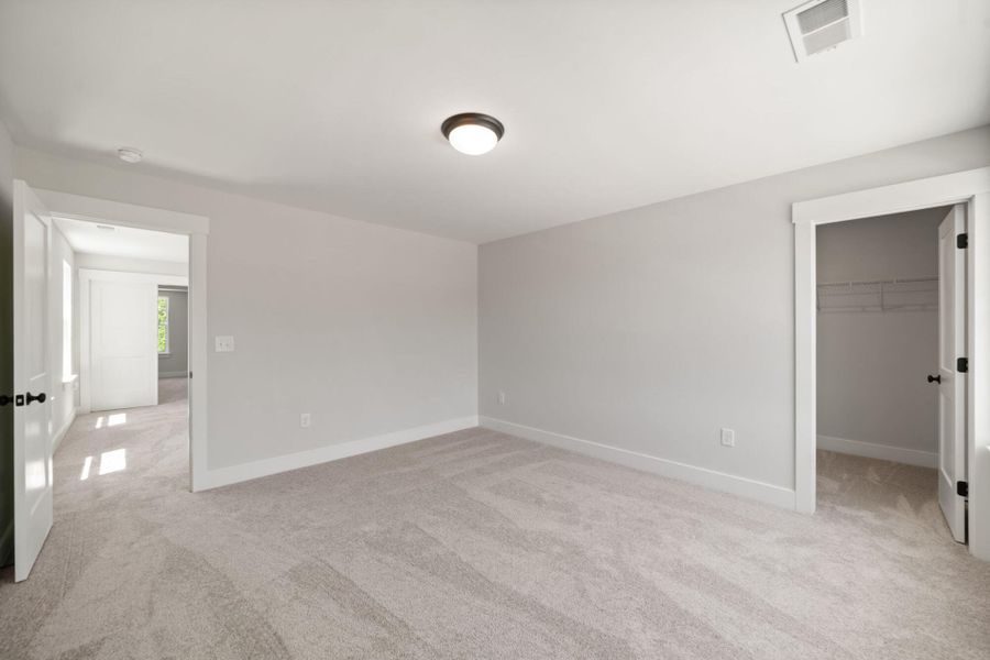 Spacious, unfurnished interior of a new home in Hayes Village, Greensboro (Image 20).