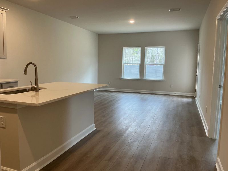 Spacious, unfurnished interior of a new home in Hammock Walk at Nexton, Summerville (Image 13).