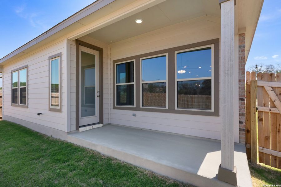 Exterior details and patio area of a home in Clear Creek, New Braunfels (Image 4).