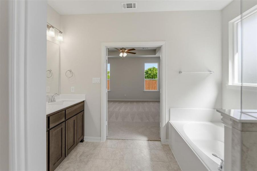 Furnished interior view inside a new home in Covenant Park, Springtown (Image 5).