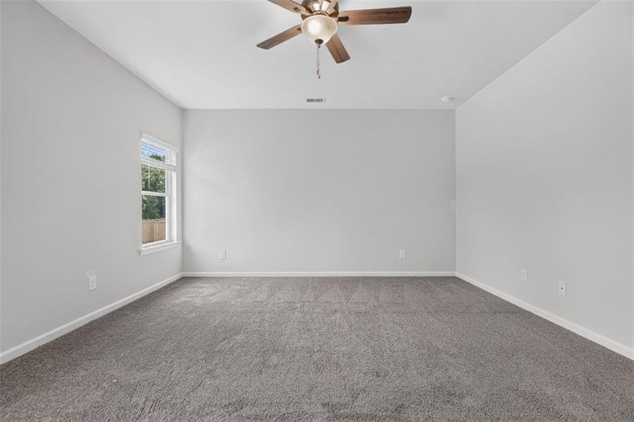 Spacious, unfurnished interior of a new home in Summerfield Place, Carrollton (Image 35).