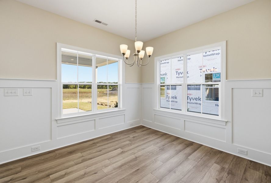 Spacious, unfurnished interior of a new home in Sidbury Landing, Wilmington (Image 25).
