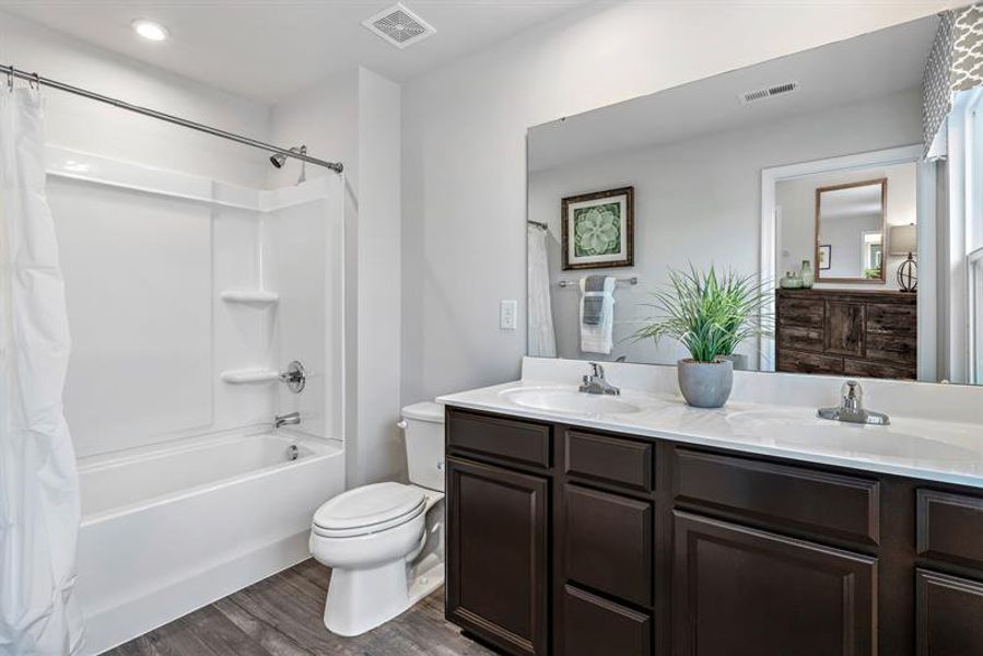 Furnished interior view inside a new home in Quails Run, Lyman (Image 24).