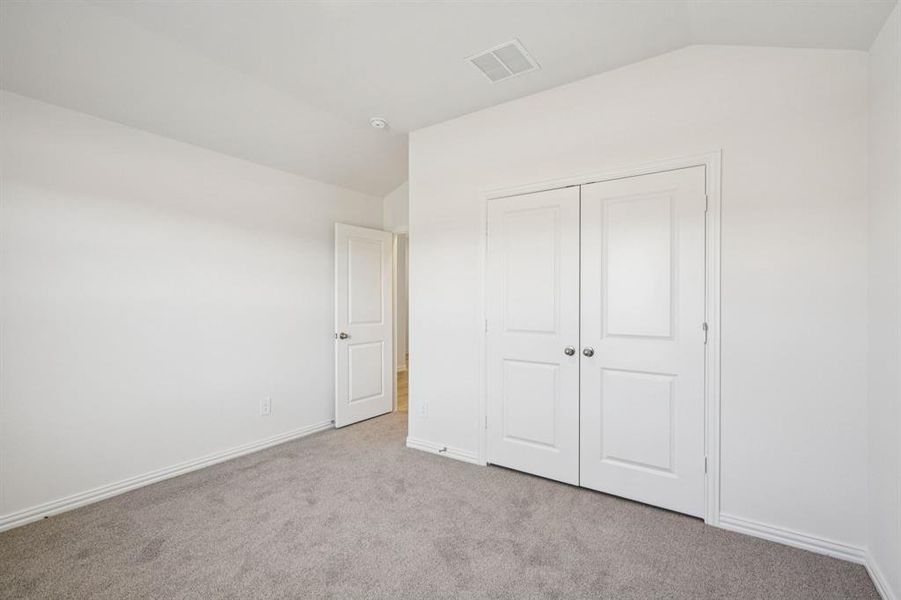 Spacious, unfurnished interior of a new home in Southridge - Signature Series, Princeton (Image 25).