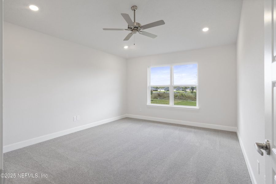 Spacious, unfurnished interior of a new home in Shadow Crest at Rolling Hills, Green Cove Springs (Image 12).