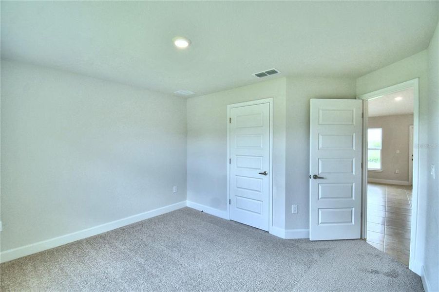 Spacious, unfurnished interior of a new home in Cadence Crossing, Auburndale (Image 27).