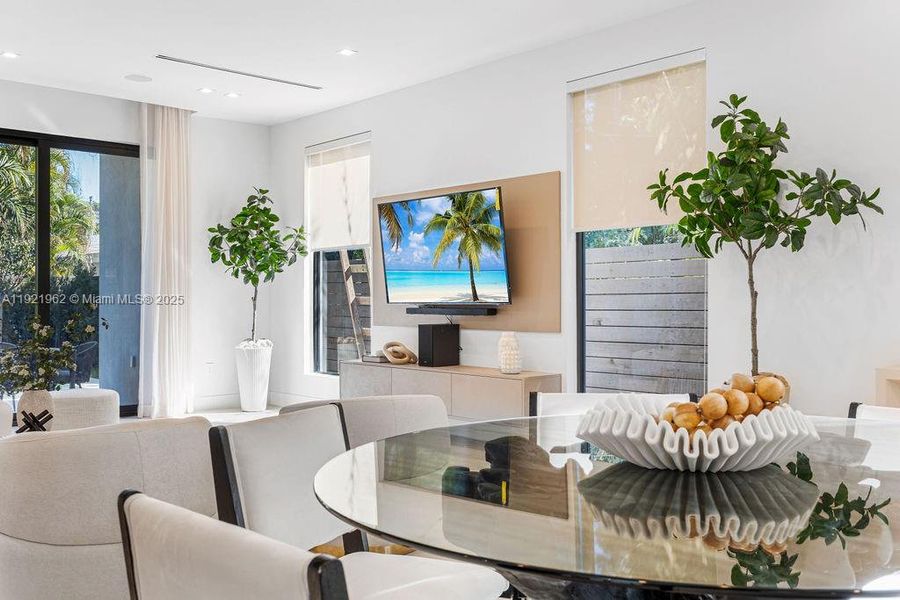 Furnished interior view inside a new home in , Fort Lauderdale (Image 39).