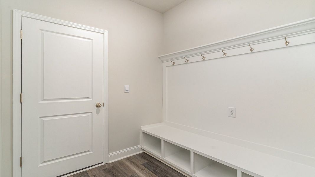 Spacious, unfurnished interior of a new home in Eden Springs, Longs (Image 13).