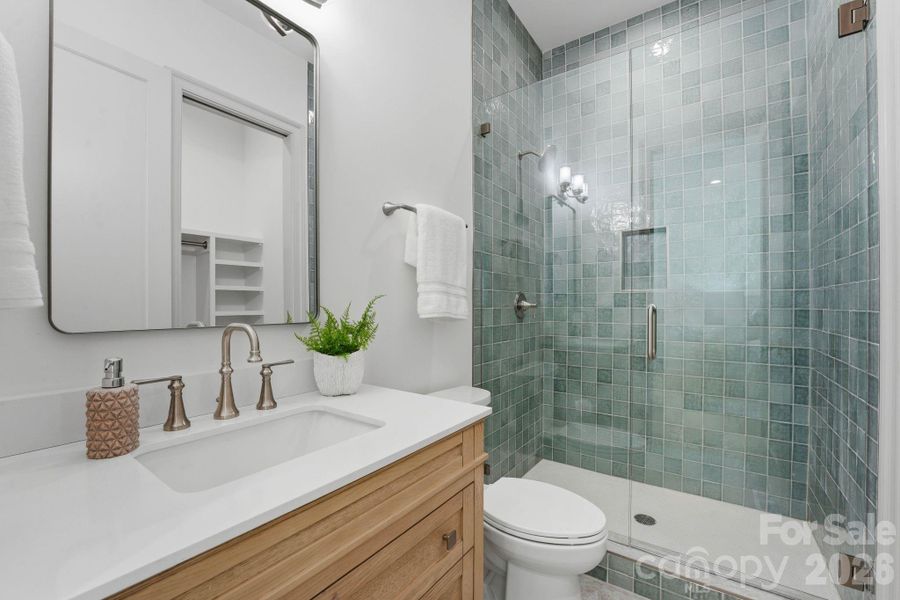 Ensuite Guest Bathroom on Main Level