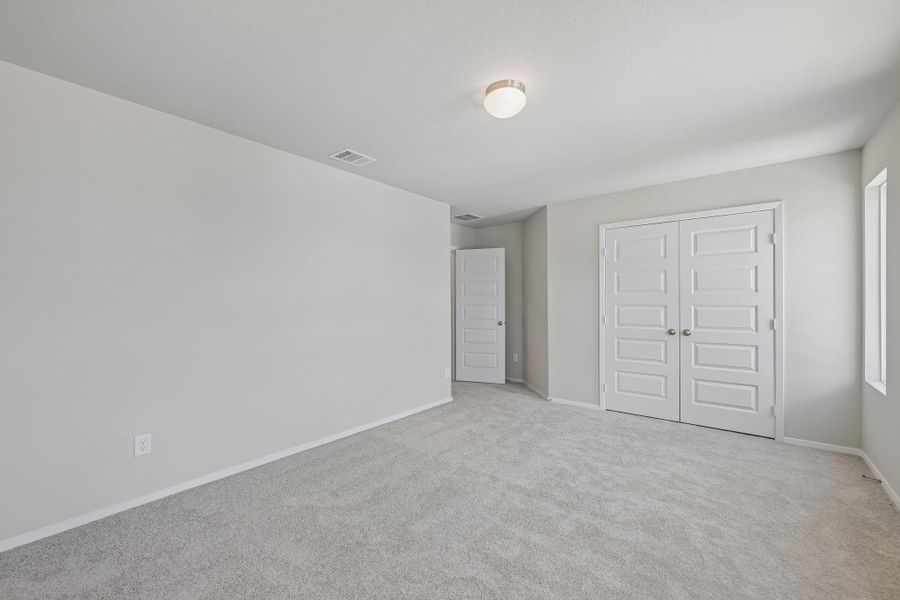 Spacious, unfurnished interior of a new home in Edgebrooke, Pflugerville (Image 24). Spacious, unfurnished interior of a new home in Edgebrooke, Pflugerville (Image 24).
