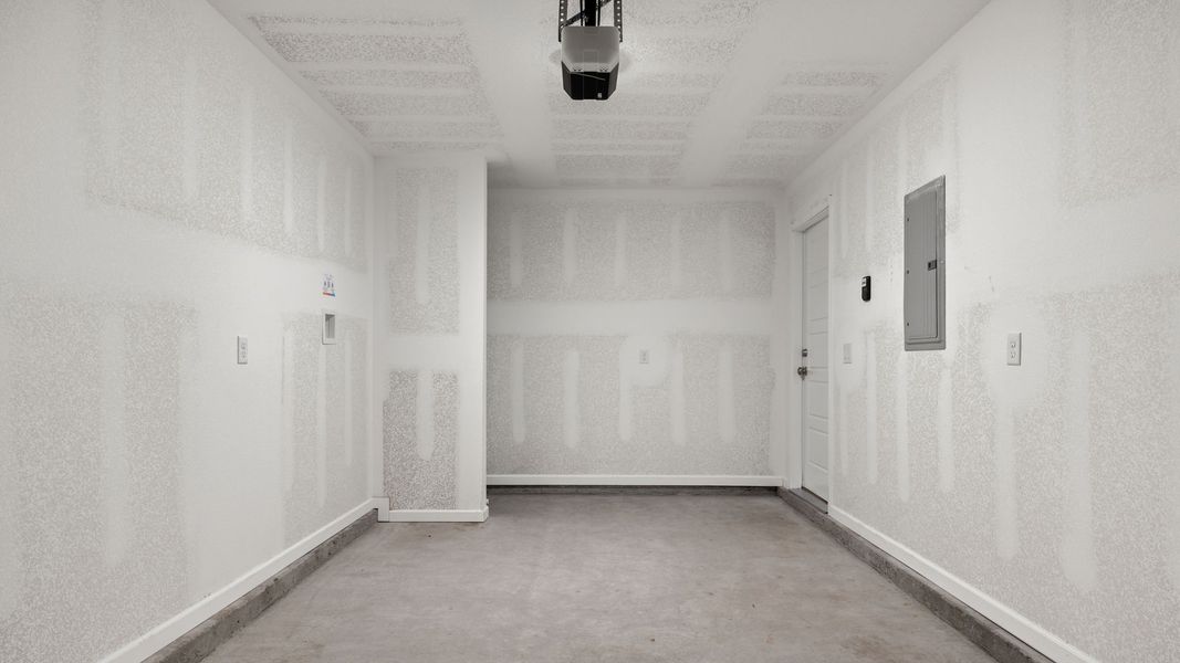 Representative unfurnished interior of a home built from the The Alderbrook by D.R. Horton in Salt Pines, Port Saint Joe (Image 32).