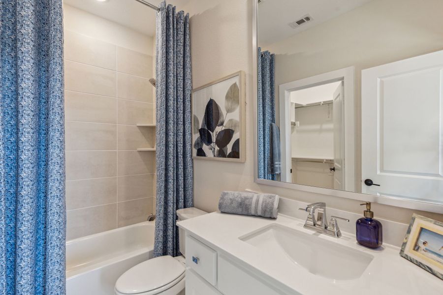 Furnished interior view inside a new home in Painted Tree 60' Series, McKinney (Image 27). Furnished interior view inside a new home in Painted Tree 60' Series, McKinney (Image 27).