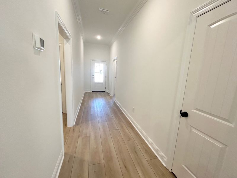 Spacious, unfurnished interior of a new home in Houston Place, Crestview (Image 11).